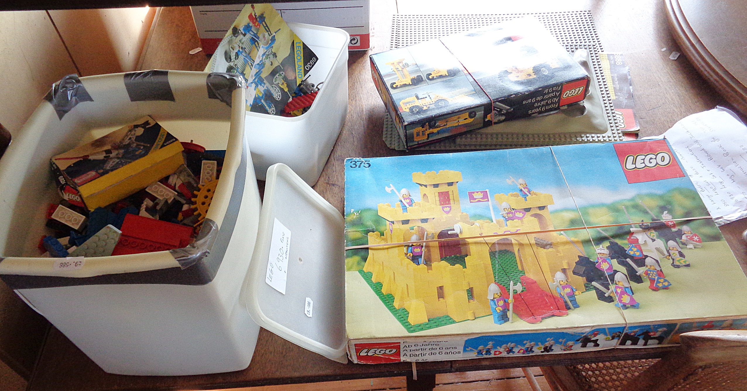 Vintage Lego collection inc. 375 boxed set, 850 set, 6930 set and instruction books, etc.