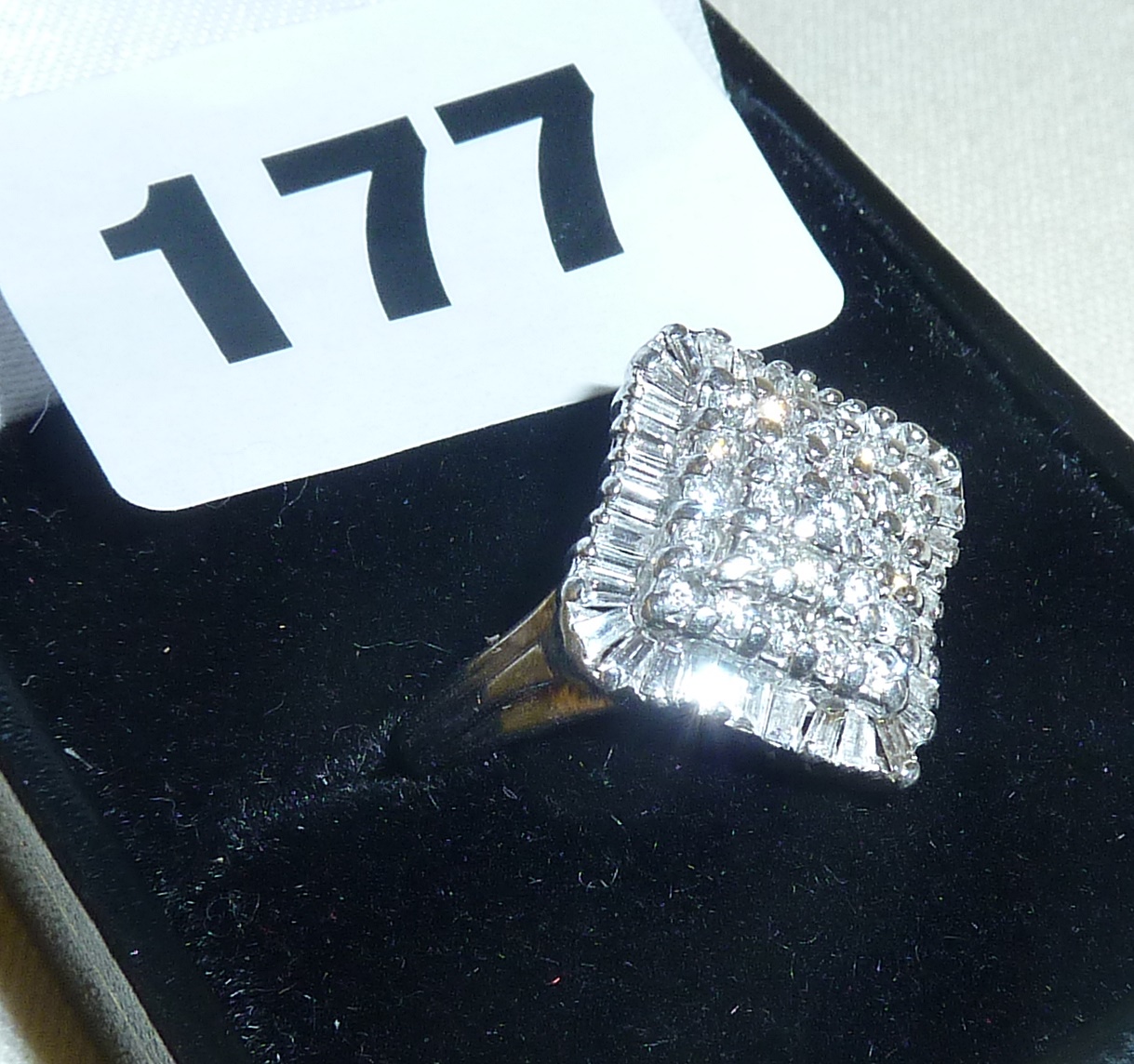 9ct white gold ring set with 1.5 carats of diamonds, Approx UK size N