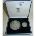 Royal Mint 2003 Fleur de Coin Silver Membership medal and badge in case