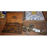 Old brass beer barrel tap and a boxed set of taps and dies stamped Fellows & Bradbury