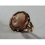 9 ct - a 9 carat yellow gold cameo ring size M, cameo measuring 1.