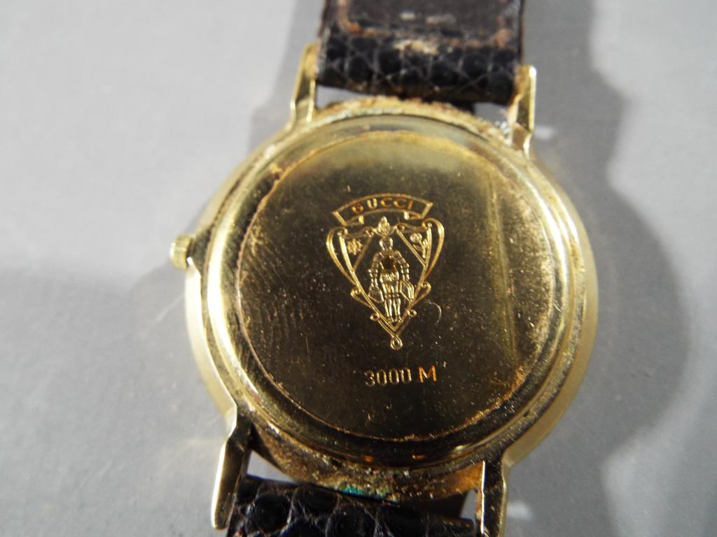 A Gucci wristwatch in presentation case. - Image 3 of 4