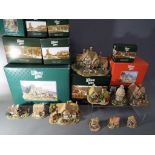 Lilliput lane - Ten boxed Lilliput Lane models to include 'Country Living', 'The Pineapple House',