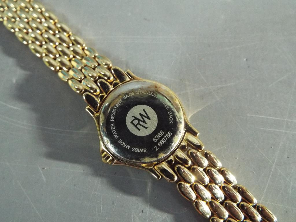 Raymond Weil - A lady's Raymond Weil wristwatch, Roman numerals to a white dial, date aperture at 3, - Image 3 of 4