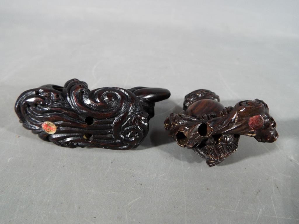 A vintage Japanese dark wood Netsuke depicting an Owl seated on a thick branch or log, - Image 4 of 7
