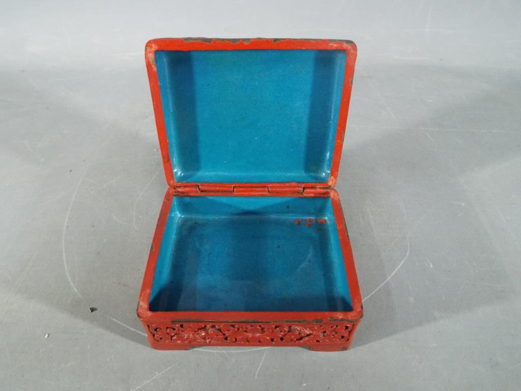 A Chinese cinnabar lacquer trinket box, - Image 3 of 6