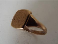 A gentleman's 9 carat gold ring, approx weight 4.