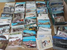 Deltiology - a collection in excess of 800 postcards to include many modern larger portrait cards