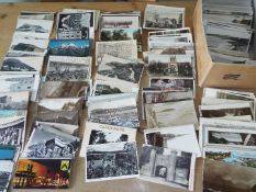 Deltiology - a collection in excess of 450 postcards, UK,
