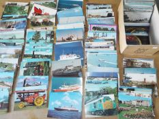 Deltiology - a collection in excess of 400 larger size modern period postcards,