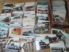 Deltiology - a collection in excess of 500 predominantly early to mid period postcards,