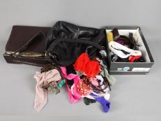 A good mixed lot of hair accessories, headbands,