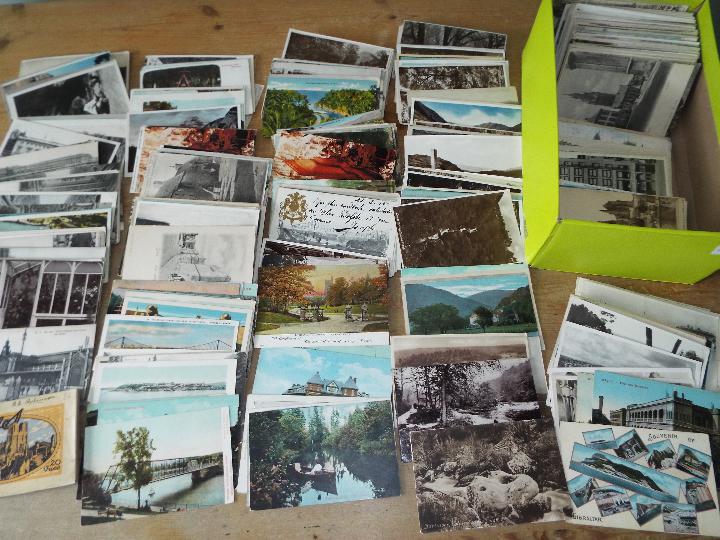 Deltiology - a collection in excess of 500 predominantly early period postcards, UK,