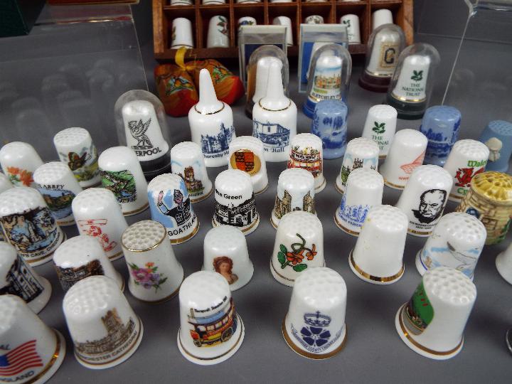 A collection of various thimbles and similar. - Image 3 of 3