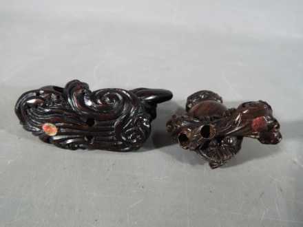 A vintage Japanese dark wood Netsuke depicting an Owl seated on a thick branch or log, - Image 4 of 5