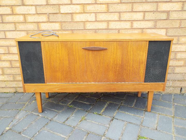 A vintage sideboard stereo system comprising stereo, turntable and tape deck, - Image 5 of 5