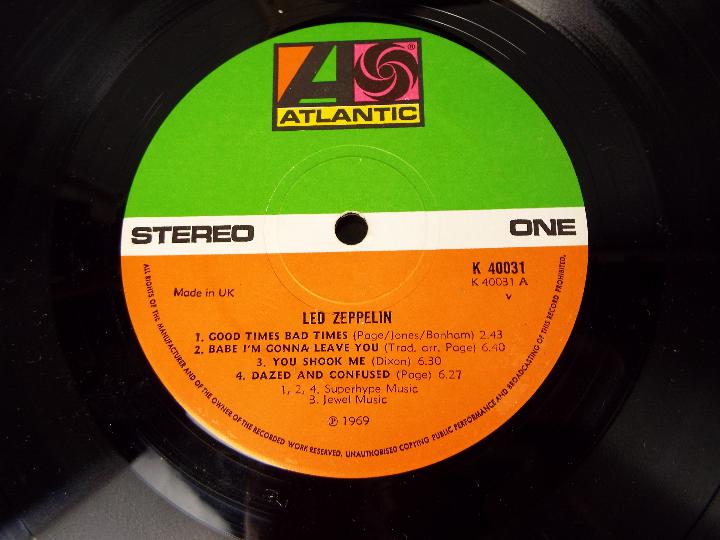 Led Zeppelin - Five Led Zeppelin albums comprising Led Zeppelin, K40031, II, SD8236 (US), III, - Image 4 of 8