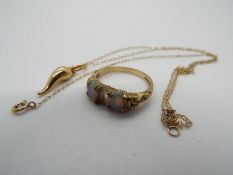 A 9ct gold and opal ring (A/F), size M and an Italian fine chain and Horn of Life pendant stamped .