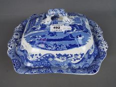 A Spode 'Italian' pattern vegetable tureen and cover.