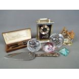 A mixed lot of collectables to include paperweights comprising Caithness and Alum Bay Glass and