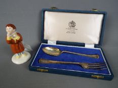 A cased Mappin & Webb hallmarked silver spoon and fork set, Sheffield assay, approximately 65 grams,