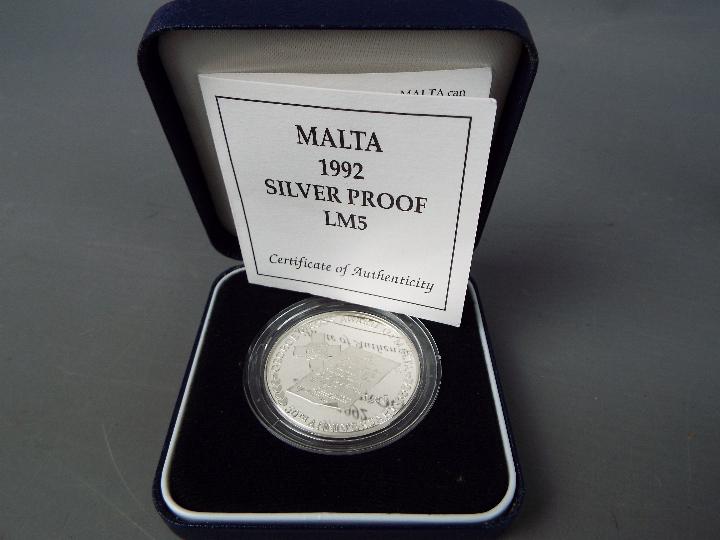 Four silver proof coins of Maltese issue, all encapsulated and contained in presentation cases. - Image 2 of 5