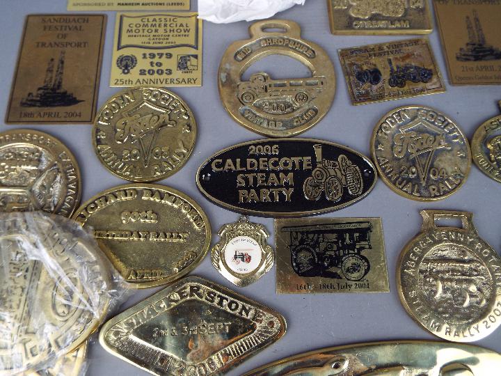 A box of steam fair and rally plaques, badges and similar, predominantly brass. - Image 2 of 4