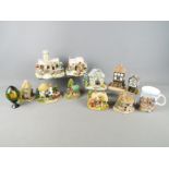 Lilliput Lane - A collection of unboxed Lilliput Lane cottages to include 'The Coach and Horses',