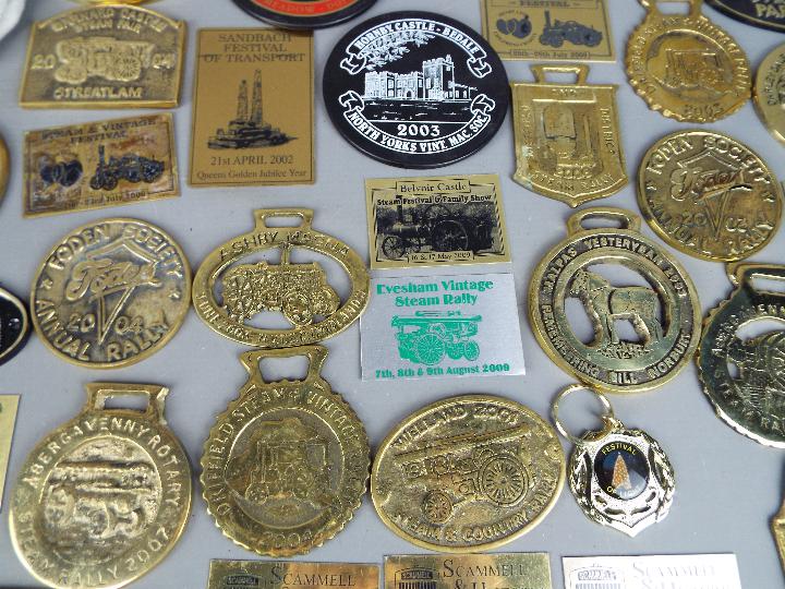 A box of steam fair and rally plaques, badges and similar, predominantly brass. - Image 4 of 4