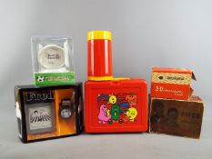 A mixed lot of collectables to include a boxed Sawyer's Viewmaster with a small quantity of reels,