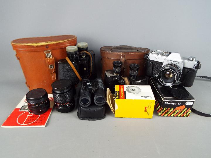 A vintage Mamiya / Sekor 500TL, two additional Carl Zeiss Jena lenses,