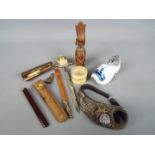 A small mixed lot of collectables to include cheroot holder with collar stamped '18',