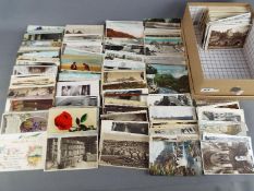 Deltiology - In excess of 500 UK, foreign and subject cards, early to mid period.