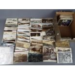 Deltiology - In excess of 400 largely UK topographical cards with some foreign and subjects.