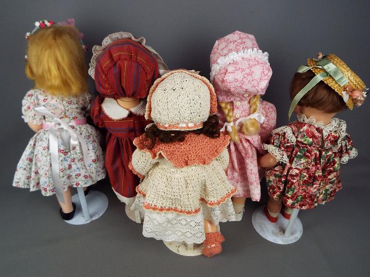 Vintage Dolls- Five dolls with sleeping blue eyes and moulded mouths,some with teeth. - Image 5 of 5