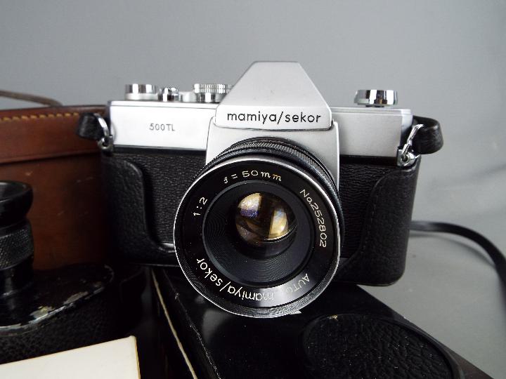 A vintage Mamiya / Sekor 500TL, two additional Carl Zeiss Jena lenses, - Image 2 of 3