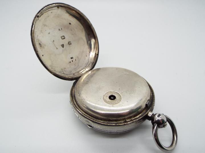 A Victorian hallmarked silver cased pocket watch, Chester assay 1898, - Image 4 of 6