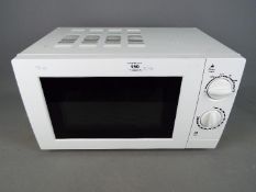 A 700w microwave.