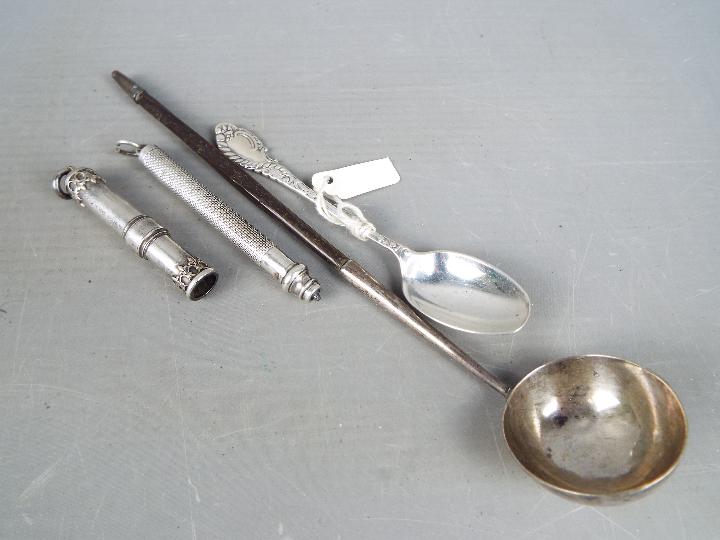 Lot to include a Georgian toddy ladle (indistinctly marked to the bowl), - Image 2 of 4