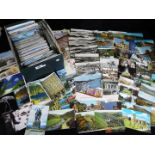 Deltiology - a collection in excess of 800 postcards to include many modern larger portrait cards