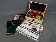 Costume Jewellery - a collection of good quality costume jewellery to include paired earrings,