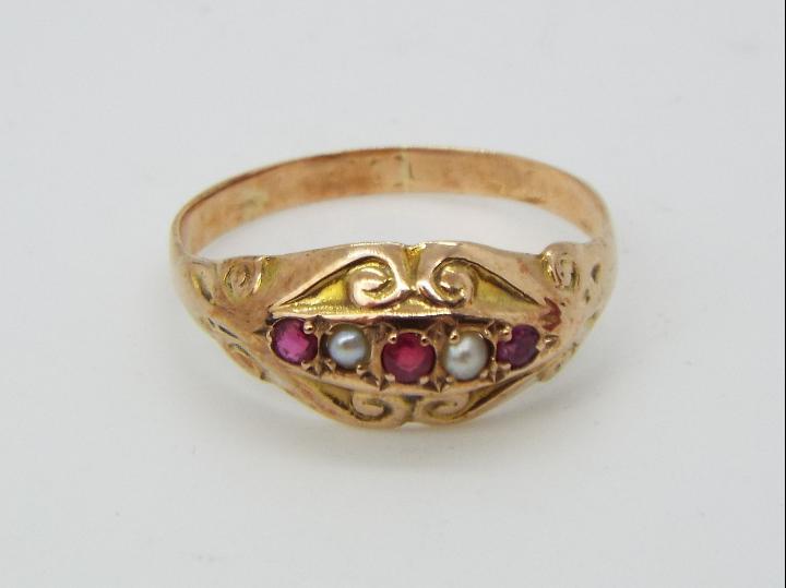 A 9ct gold, garnet and pearl ring size L and a further stone set 9ct gold ring, size I+½, - Image 5 of 6