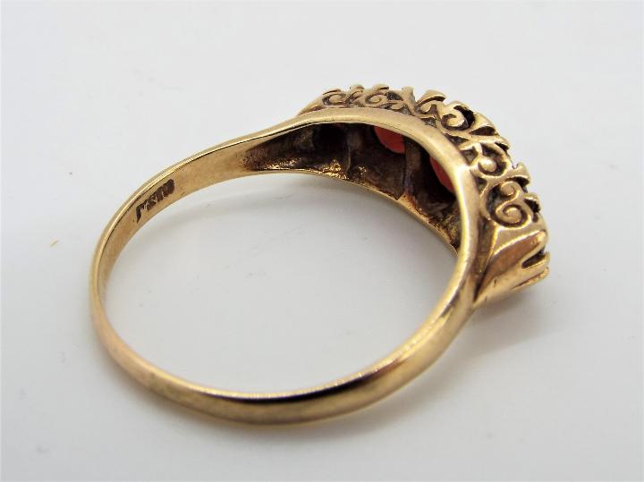 9ct gold - a hallmarked 9ct gold ring, set with five graduated stones, size U, approximate weight 4. - Image 6 of 8
