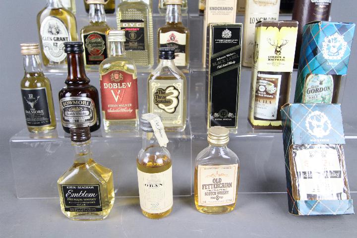 Twenty five whisky miniatures, predominantly Scotch to include Jura, Cardhu, Suntory Reserve, - Image 3 of 3