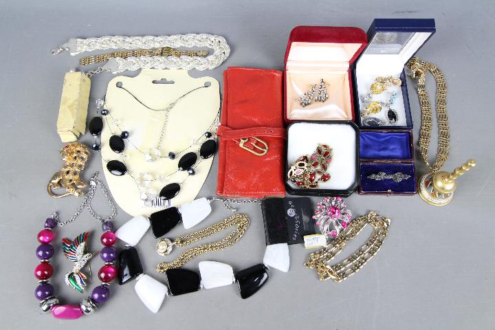 Costume Jewellery - a quantity of costume jewellery to include necklaces, paired earrings,