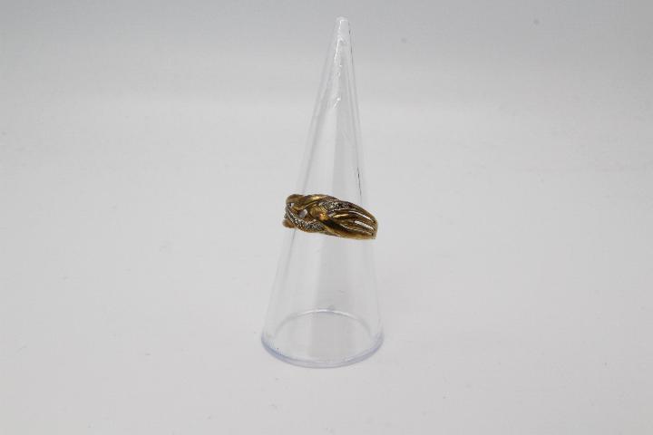 9ct gold - a 9ct gold stone set ring, size N, approximate weight 1. - Image 3 of 3