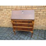 A writing bureau,