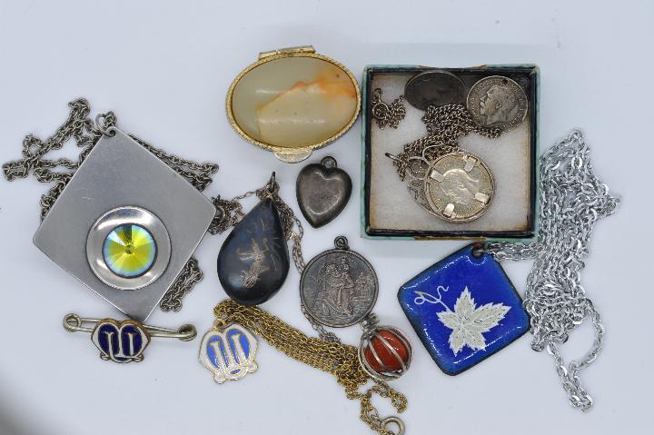 Silver - a jewellery box containing a quantity of silver coins, Siam necklace and jewellery, - Image 2 of 3