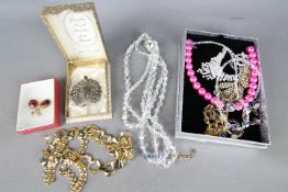 Costume jewellery - a quantity of costume jewellery,