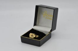 A gentleman's 9ct gold signet ring, stone set size W, approximately 3.5 grams all in.